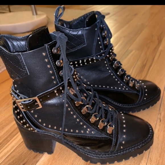 THE KOOPLES BOOTS. BLACK W/ STUDDING. SIZE 38/7. - Picture 3 of 4